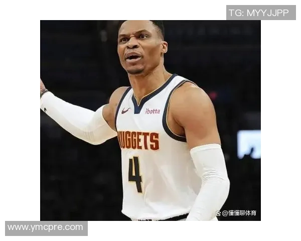 威少底薪加盟国王，雄鹿引爆怒扔手机！签14亿合同伤员穆雷反观